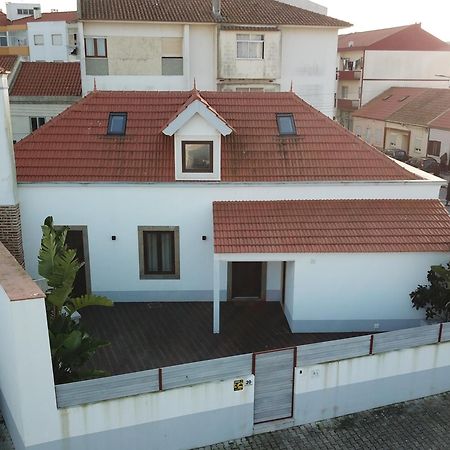 Surfsoul Guesthouse - Bed And Breakfast Peniche Eksteriør billede