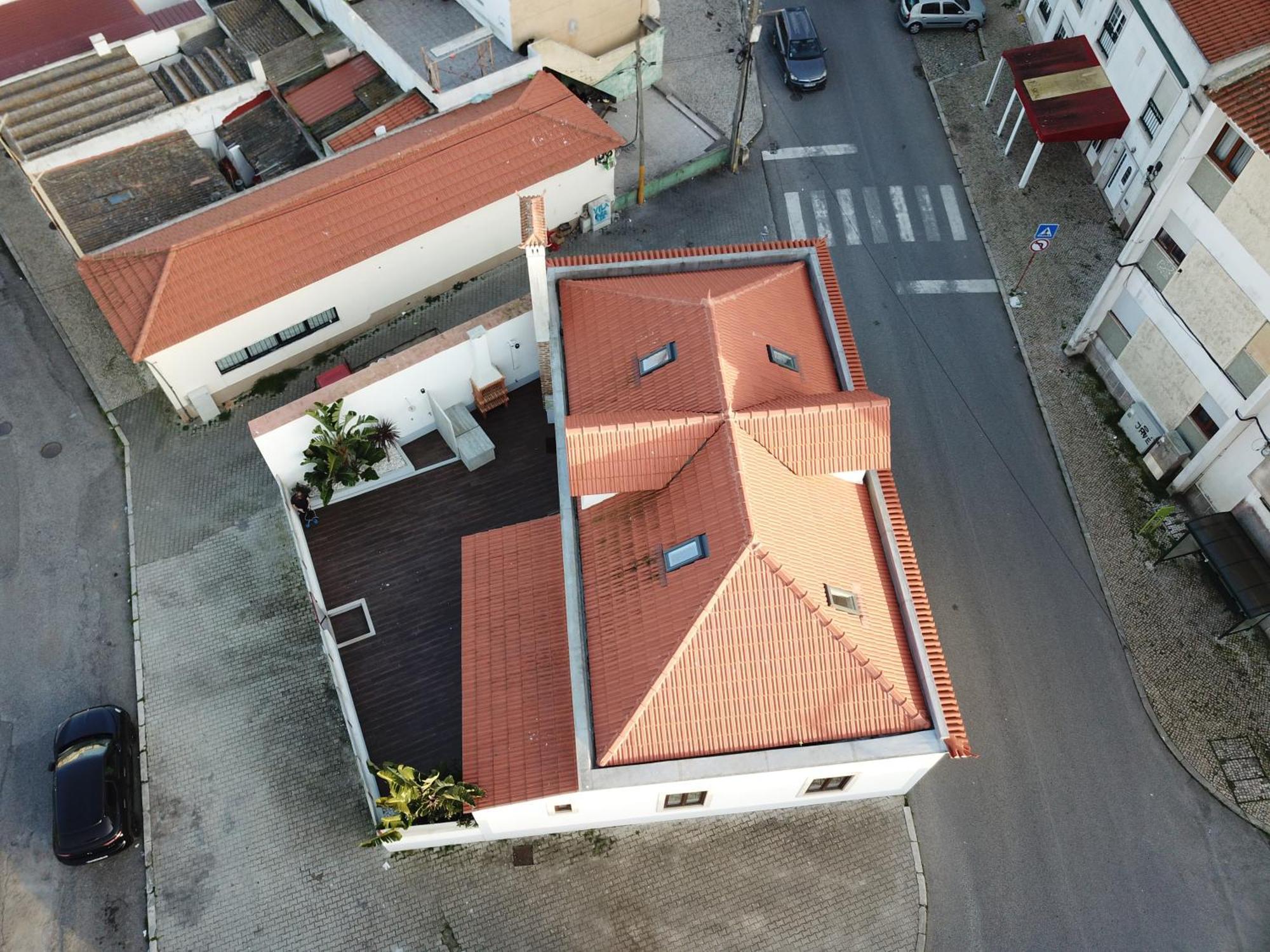 Surfsoul Guesthouse - Bed And Breakfast Peniche Eksteriør billede